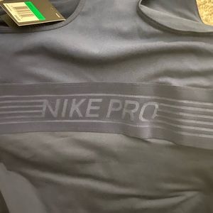 NWT-Women’s Nike Dry Fit Pro Tank